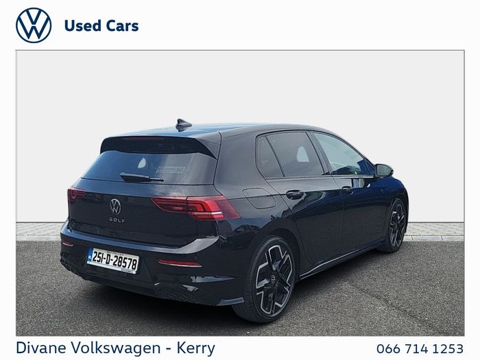 Volkswagen Golf 2025