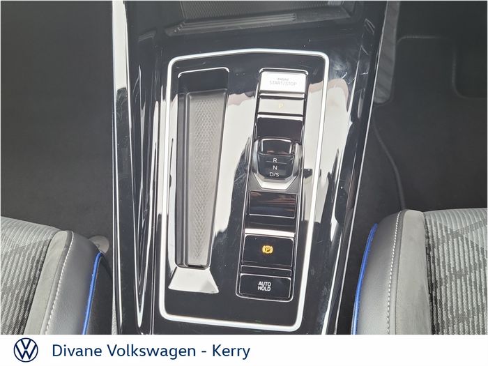 Volkswagen Golf 2025