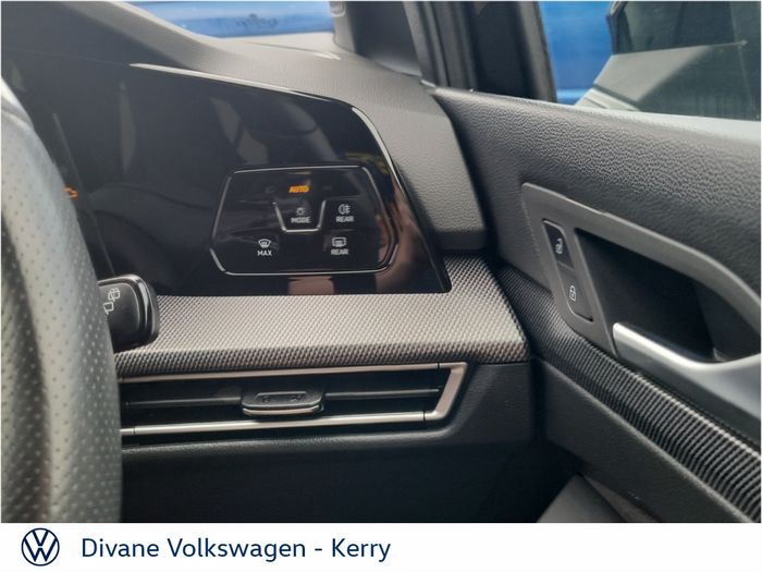 Volkswagen Golf 2025