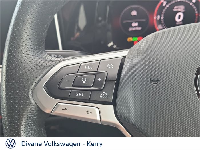 Volkswagen Golf 2025
