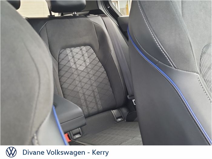 Volkswagen Golf 2025