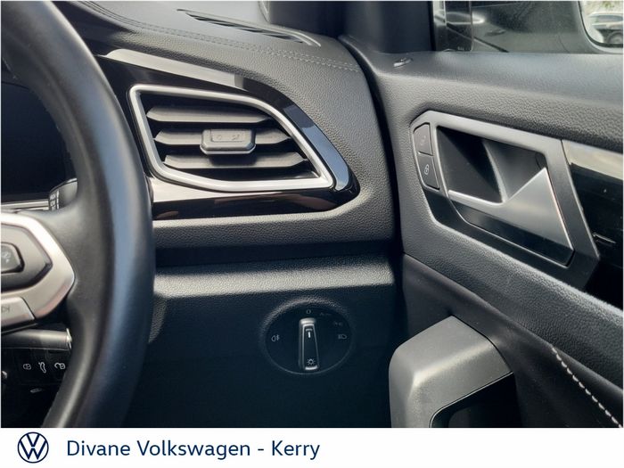 Volkswagen T-Roc 2024