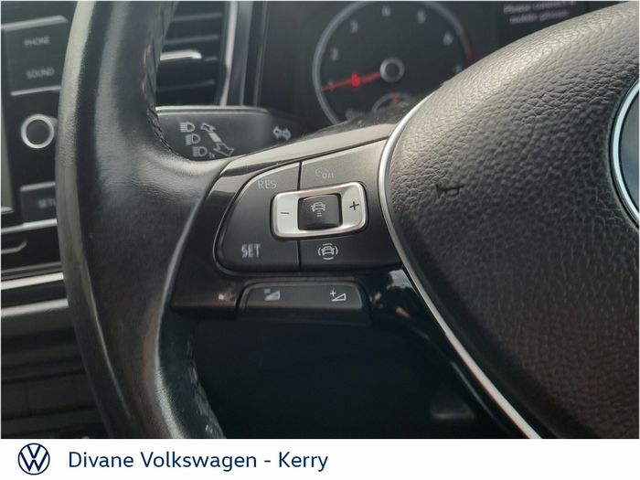 Volkswagen T-Roc 2019
