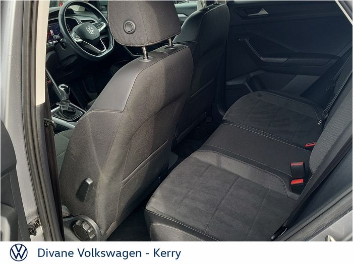 Volkswagen T-Roc 2023