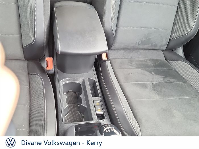 Volkswagen T-Roc 2023