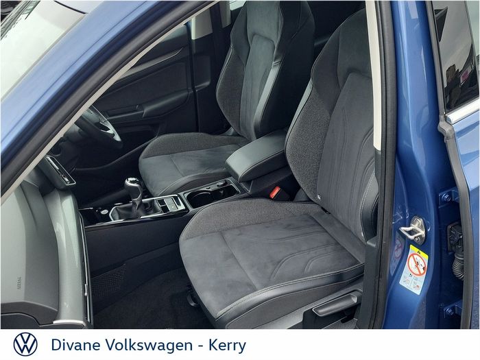 Volkswagen Golf 2025