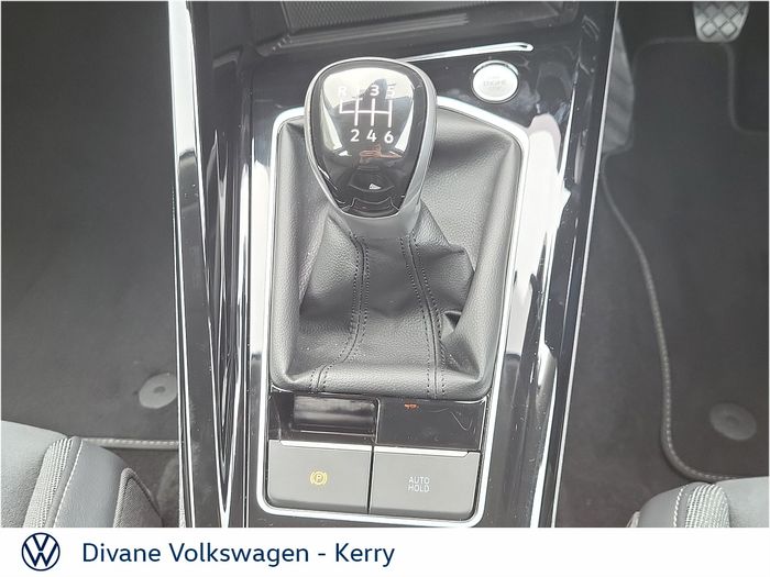Volkswagen Golf 2025