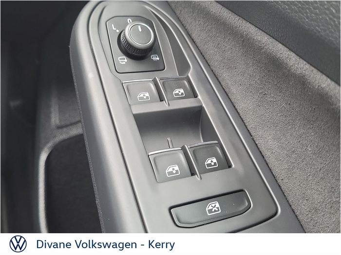 Volkswagen Golf 2025