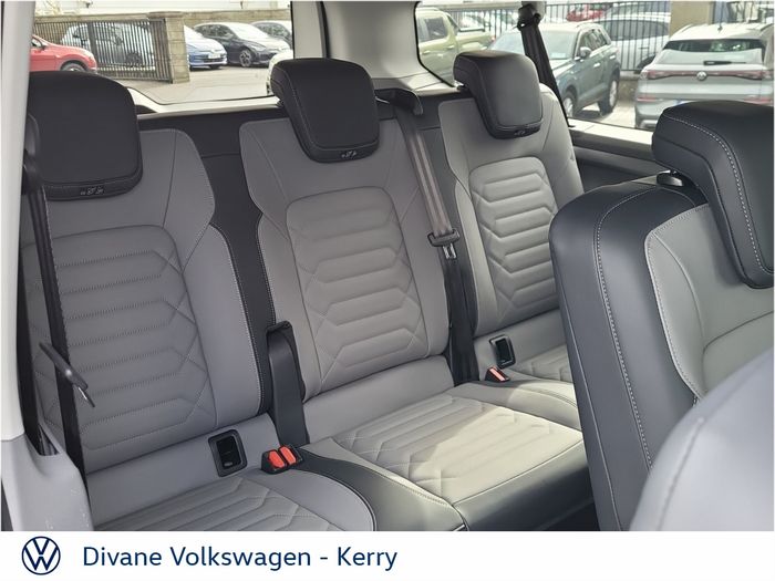 Volkswagen Caravelle 2027