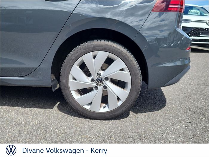 Volkswagen Golf 2025