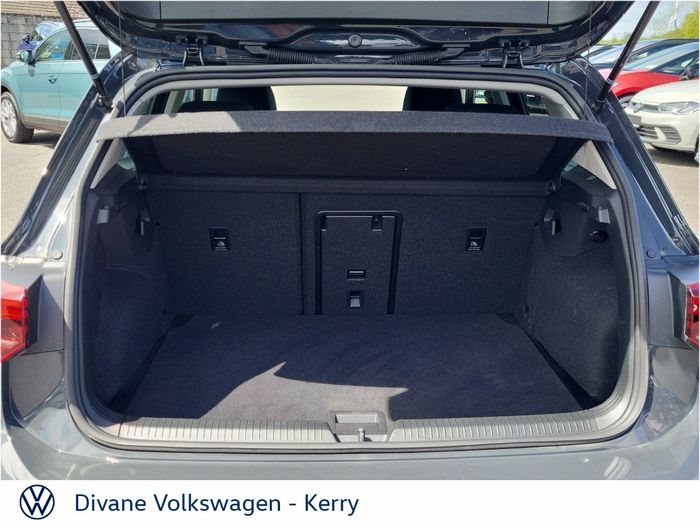 Volkswagen Golf 2025