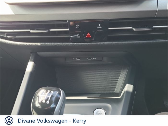 Volkswagen Golf 2025