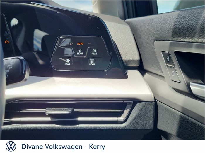 Volkswagen Golf 2025