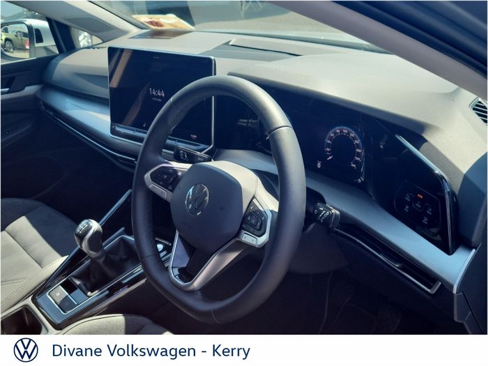Volkswagen Golf 2025