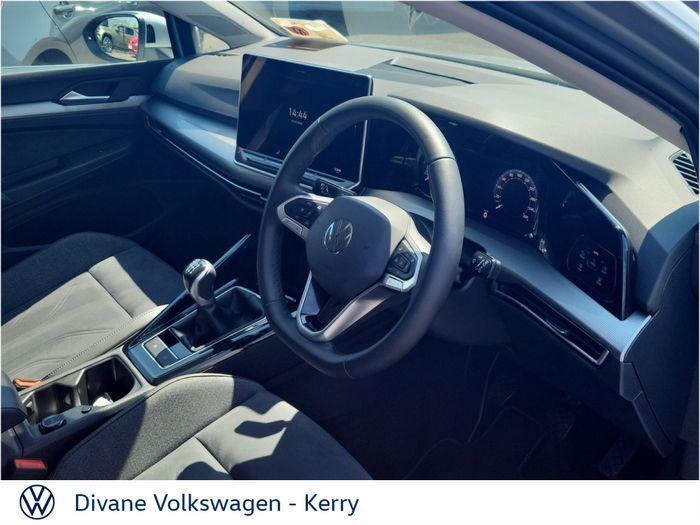 Volkswagen Golf 2025