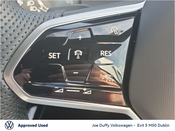Volkswagen Golf 2024