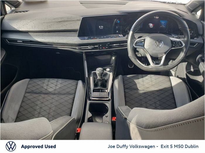 Volkswagen Golf 2024