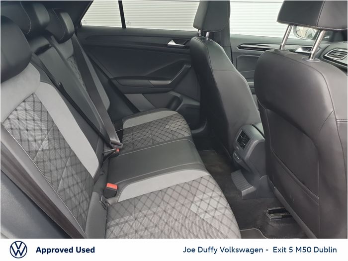 Volkswagen T-Roc 2023