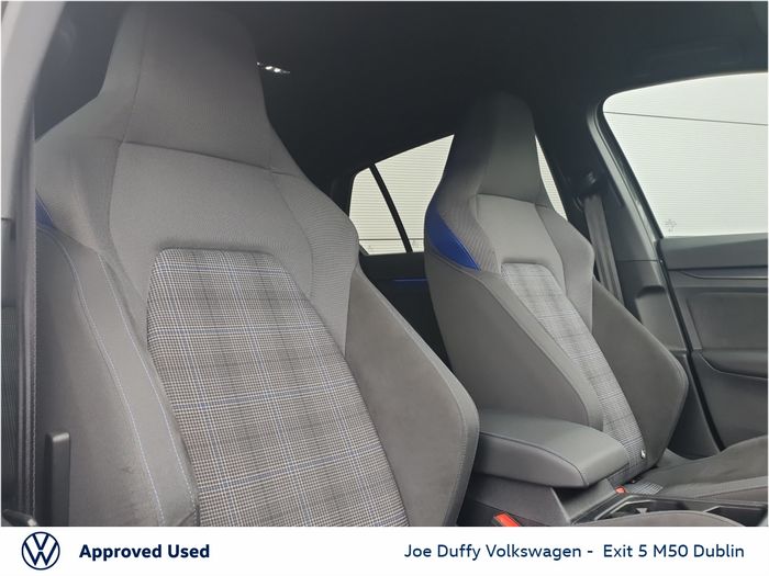 Volkswagen Golf 2024