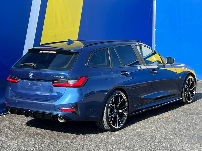 BMW 3 Series 2022
