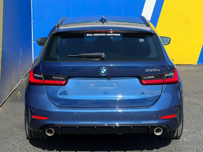 BMW 3 Series 2022