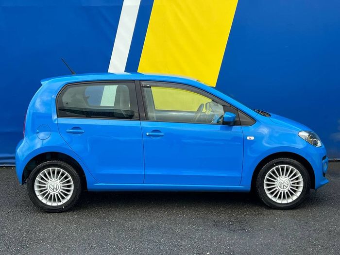 Volkswagen Up! 2014