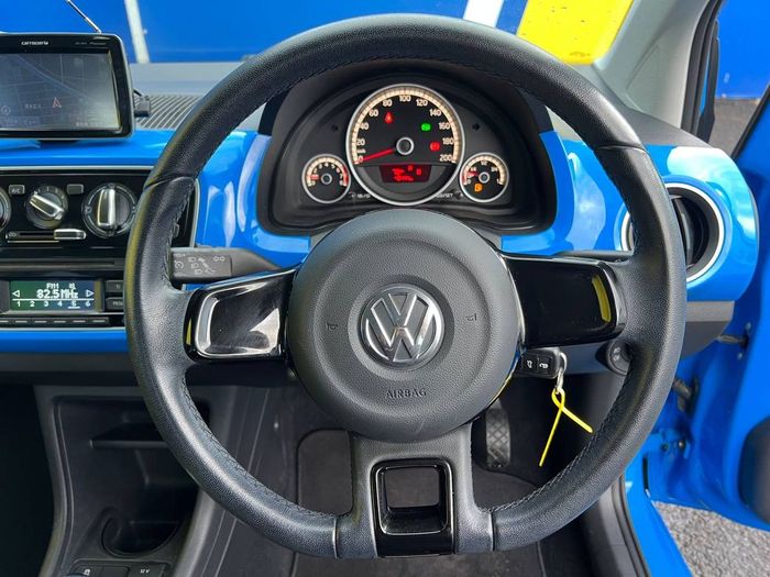 Volkswagen Up! 2014
