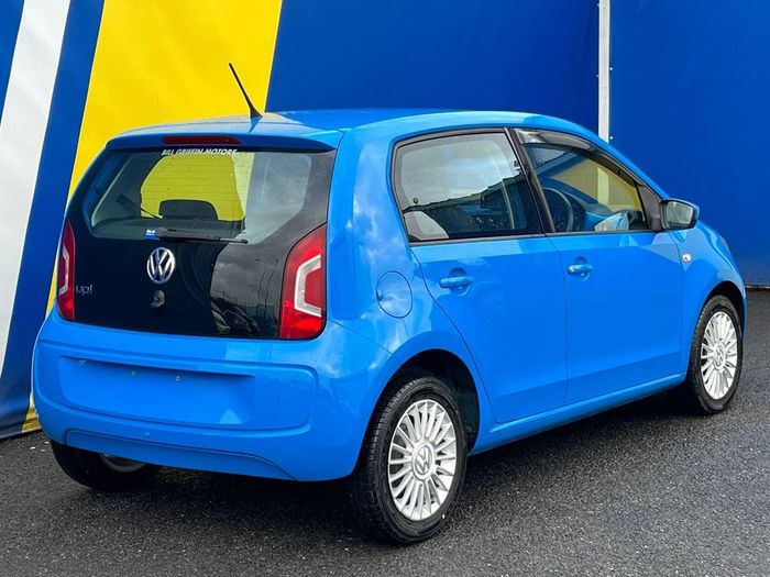 Volkswagen Up! 2014