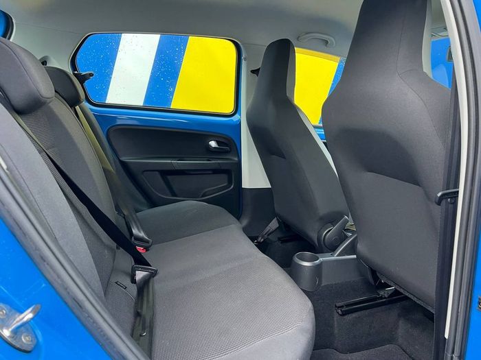 Volkswagen Up! 2014