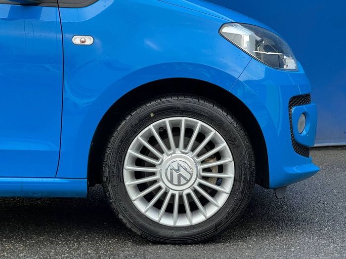 Volkswagen Up! 2014