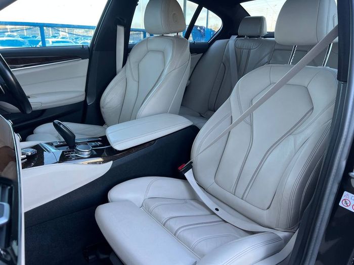 BMW 5 Series 2019