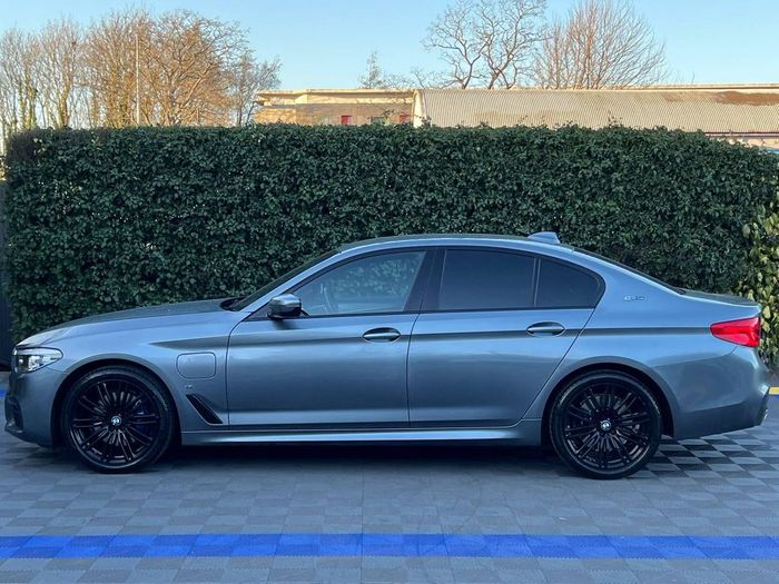 BMW 5 Series 2019