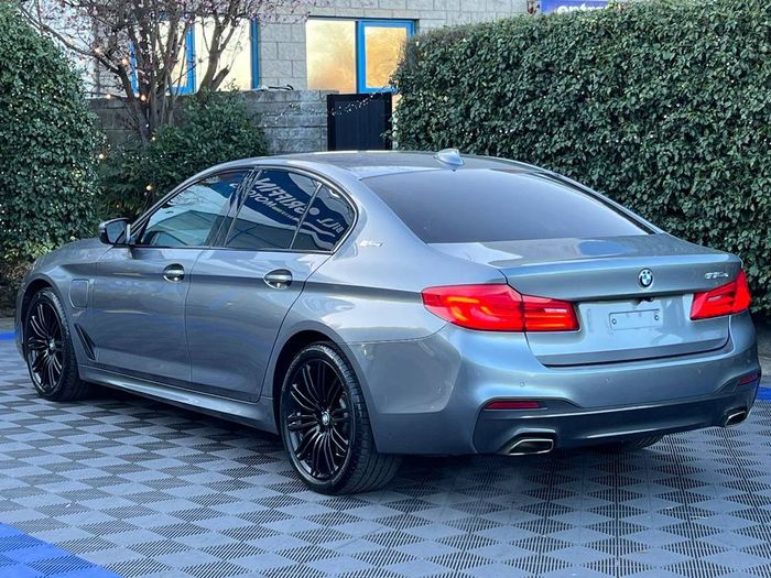 BMW 5 Series 2019