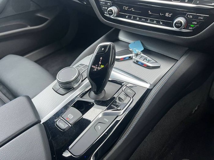 BMW 5 Series 2019