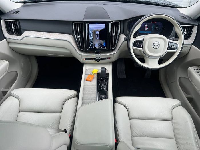 Volvo XC60 2023