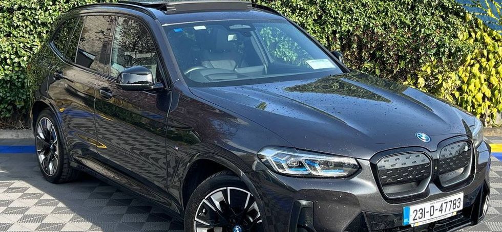 BMW iX3 2023