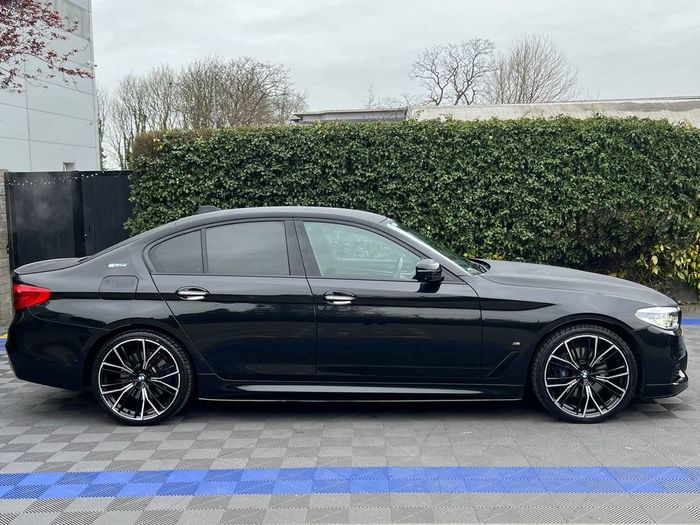 BMW 5 Series 2019