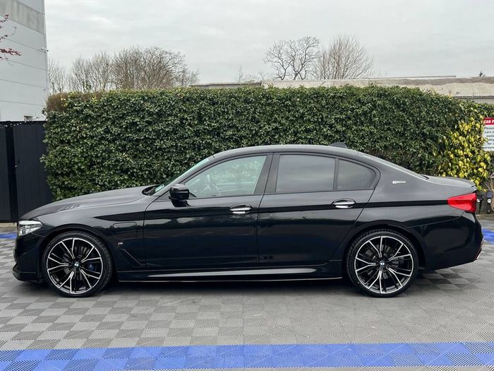 BMW 5 Series 2019