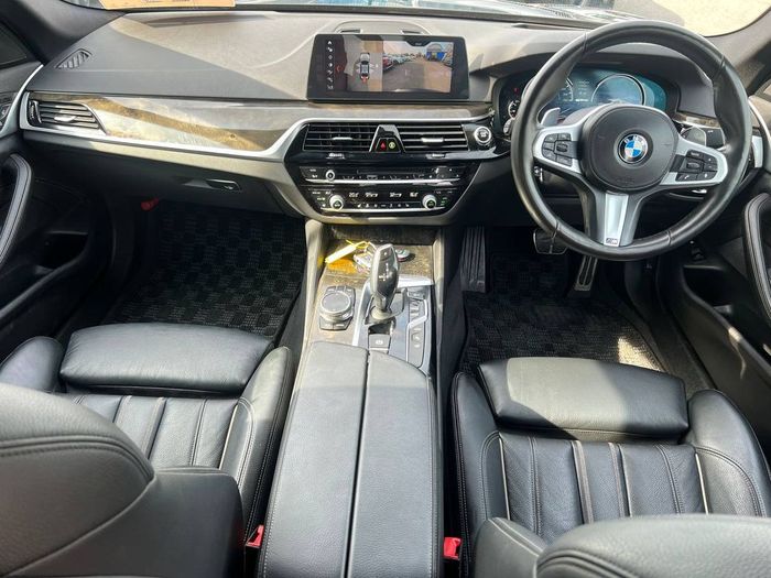 BMW 5 Series 2019