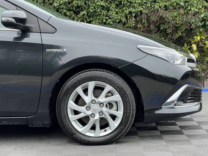 Toyota Auris 2016