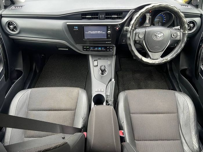 Toyota Auris 2016