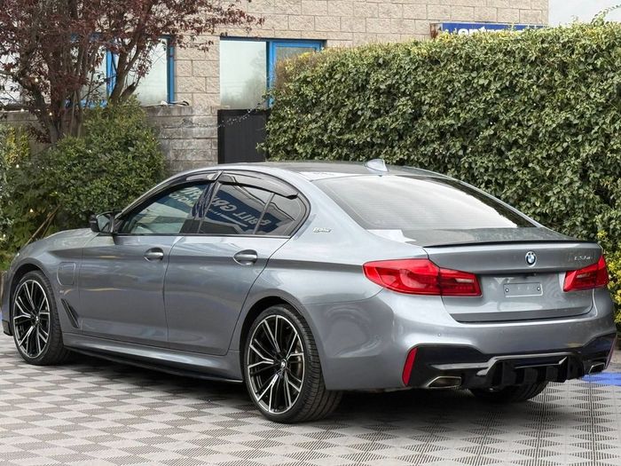 BMW 5 Series 2019