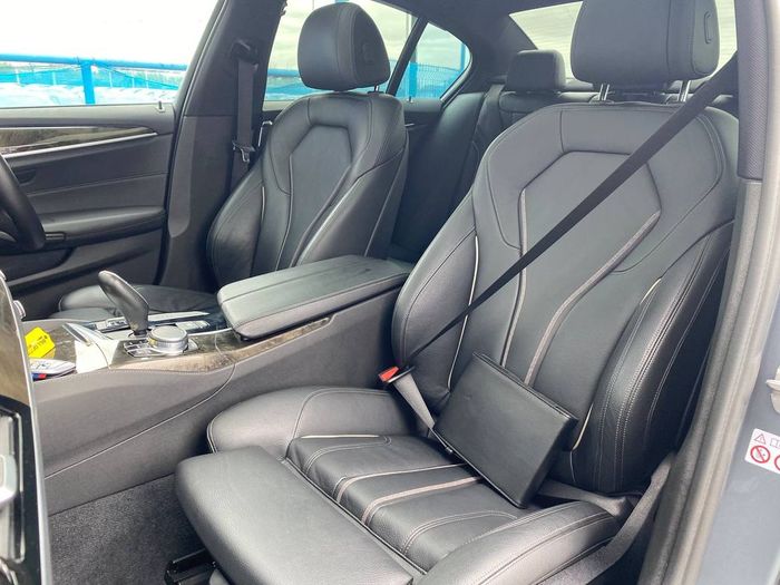 BMW 5 Series 2019