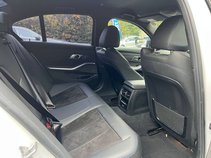 BMW 3 Series 2021