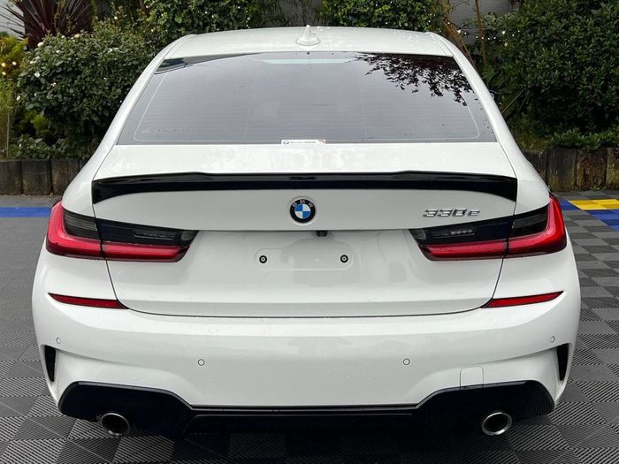 BMW 3 Series 2021