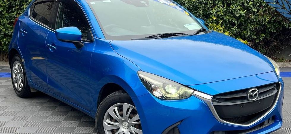 Mazda Demio 2016