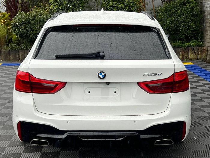 BMW 5 Series 2019