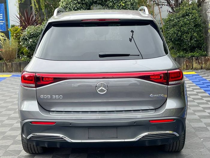 Mercedes-Benz EQB 2023