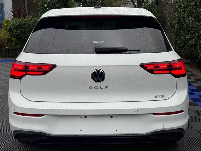 Volkswagen Golf 2024