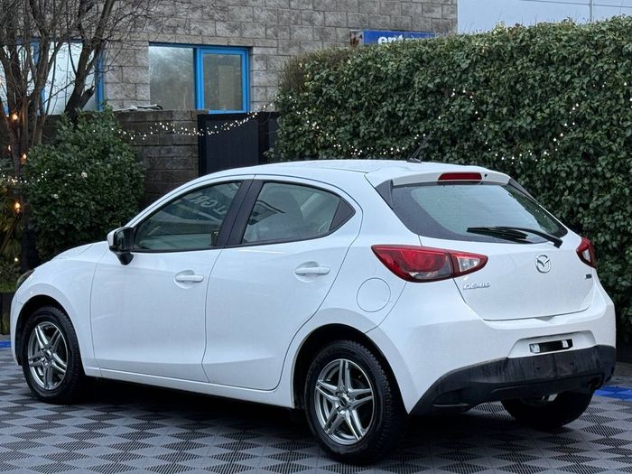 Mazda Demio 2017